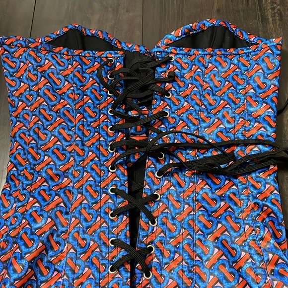 Burberry corset - Picture 2 of 2